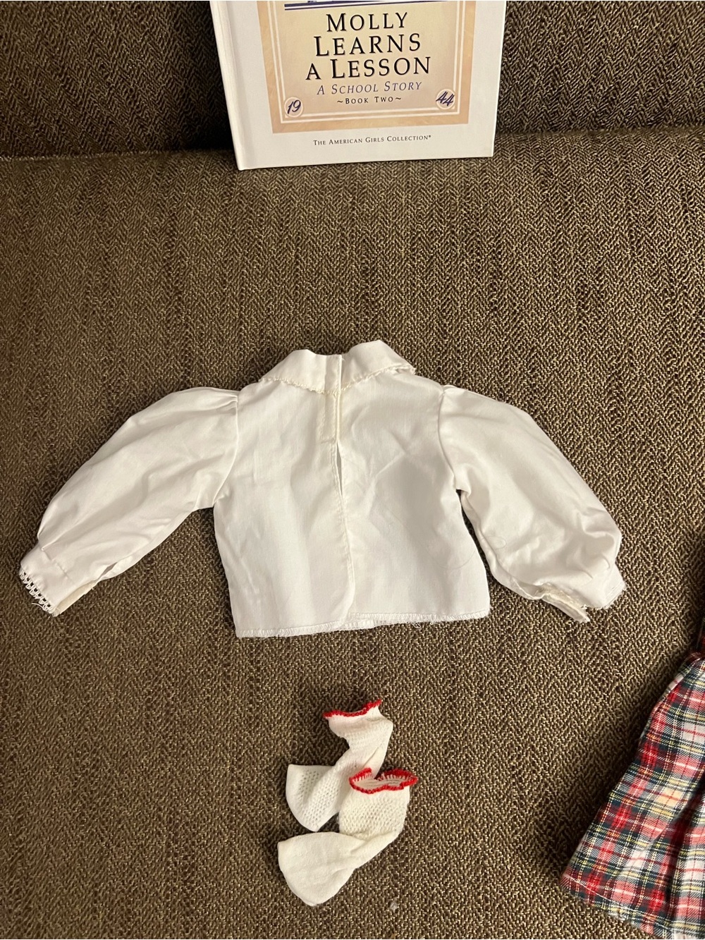 American Girl Molly Learns a Lesson Jumper and Hardcover Book. - Picture 4 of 7
